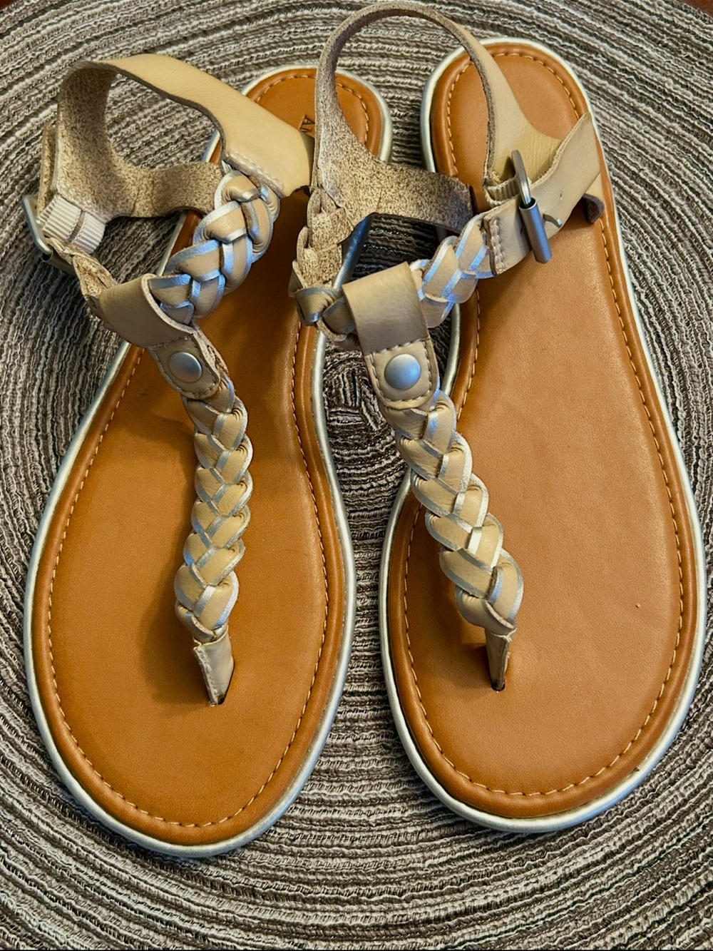 American Eagle Outfitters Tan Braided T-Strap Sandals